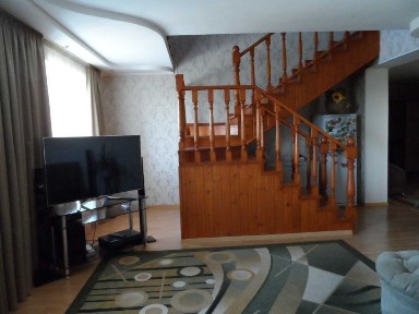 Продам 5-комн. квартиру, 181 кв. м.