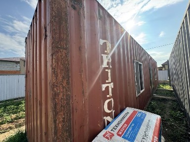 Продам утеплённый жилой контейнер 40 тонник.
