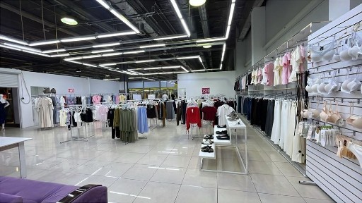 Продам бутик ТЦ Гранд Парк Алматы готовый бизнес 220 кв