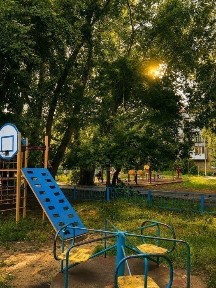 Продам 4-х комнатную квартиру в кирпичном доме! Срочно! Торг!
