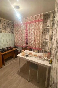 2-комн квартира в 13 мкр, локация-все рядом, мебель и техника остаются