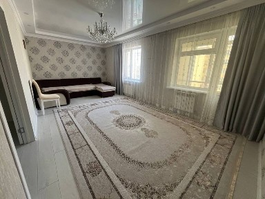 3 комнатная квартира 101 кв. м. Район кордай.