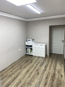 Сдам место для маникюра