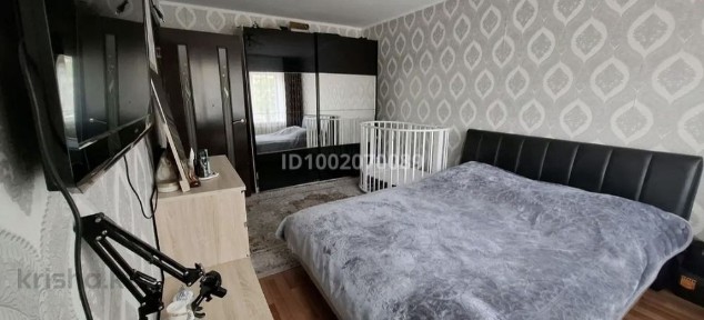 СРОЧНО! ПРОДАМ 3-х ком. кв. Возможен торг.