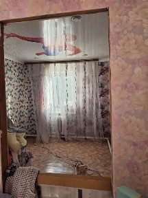 Уй сатылады (ДОМ). МИРНЫЙДА Коминтерно көшесінде Центральний трассаны