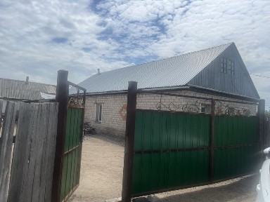 Продам дом 20 соток земли