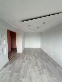 Продам 1.5 комнатную квартиру по адресу Казахстна 81