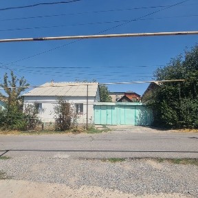 Сдам дом 3 ком в районе Айна базар, рядом есть Магнум по Аргынбекова