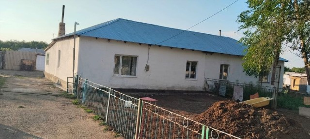 Қызылқайын ауылынан үй сатамыз