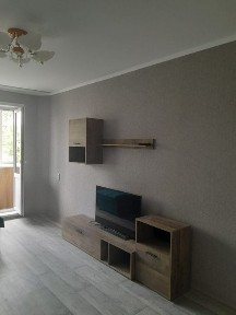 Сдам 2х ком квартиру район Скиф мебель и бытовая техника 150000+к. услу