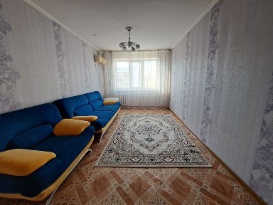 Продается 3-комнатная квартира в мкр-не Кунаева