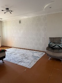 Продам квартиру 4х комнатную (кухня-студия)