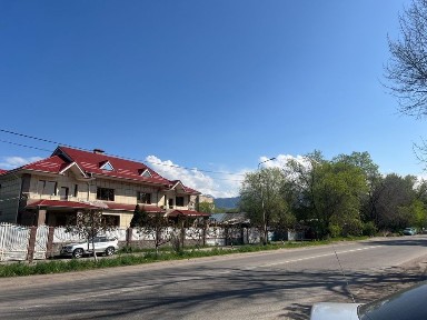 Продам дом вдоль трассы, срочно!