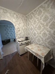 1 ком район 17 школы бывшее общежитие