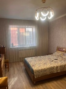 продам 3 комн квартиру в центре район 5 школы