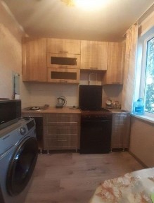 Сдам 3 комнатную квартиру в районе Школьник