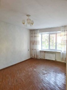 3-комнатная квартира на первом этаже в кирпичном доме на Михаэлиса, 7