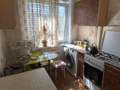Сдаю двухкомнатную квартиру в районе кжби, Чкалова 5