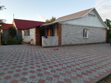 Продаётся дом 10 соток с двумя домами