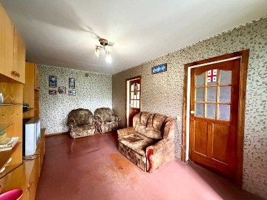 четырёхкомнатная квартира, Гапеева 25