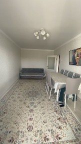 Продам 2 ком квартиру улучшенной планировки 12 мкр в центре ряом супе