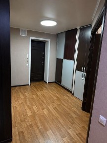 Продам 4 комнатную квартиру