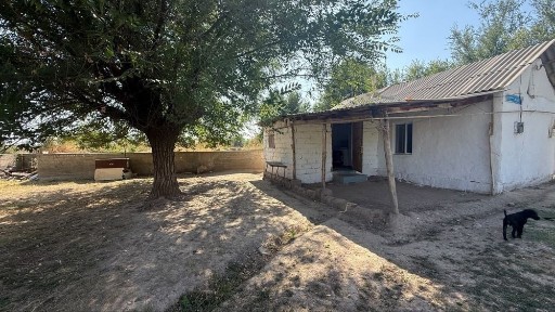 Жер Үй сатылад Шымкент қаласы Шарапхана ауылы Құрманғазы 26