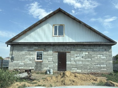Продается мовременный просторный дом 140 м2+ мансарда в с. Алтын Дала