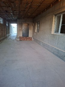 Уй сатылады. срочно.