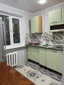 Продается 2-х комнатная кв. по улице Абая в панельном доме