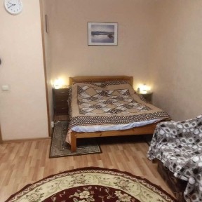 1 Комнатная квартира на Колхозном рынке