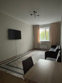 Двухкомнатная квартира, Шахтеров 20/4, пр. Сироителей