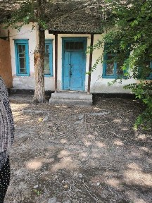 Продаётся 3-х комнатная квартира без ремонта, станция Коксу.