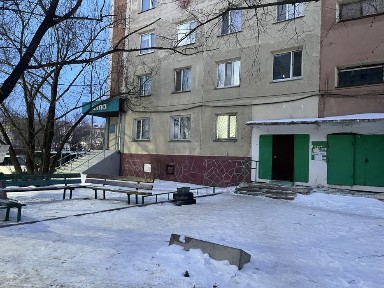 Продам квартиру в центре 1 этаже