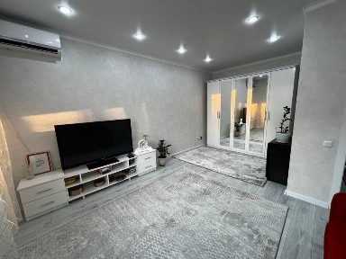 продам 1 комнатную квартиру в жк керемет г. Костанай 43 кв м