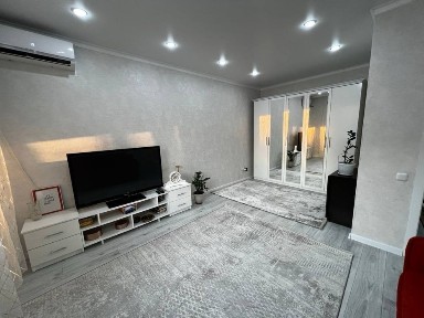 продам 1 комнатную квартиру в жк керемет г. Костанай 43 кв м