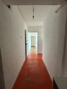 2бөлме Шымкентплаза қасында үй сатылады. Бағасы келісімді