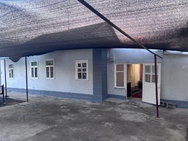 Жақсы үй қаланың ортасында орналасқан таза, мұздай су, жылы су орналас