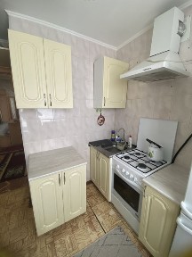 Продам 2-ную пр Комсомольский 8