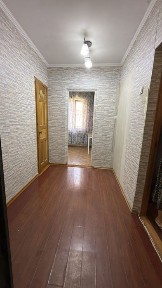 Продам улучшенную комнатную квартиру