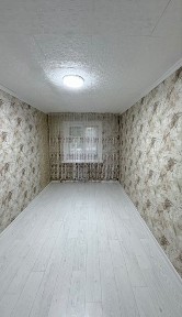 Продам двух комнатную квартиру