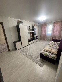 Туркестанская кошесинде 2 болмели кв. 200мын