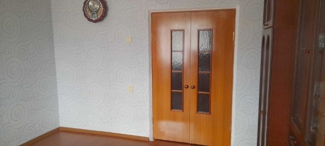 квартира трёхкомнатная 4 м-он, д. 35.