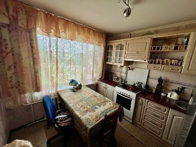 Продам квартиру двухкомнатную в 11 мкр-н