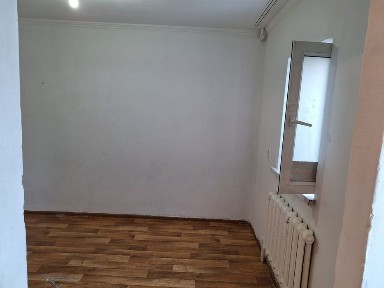Сдам квартиру в часном доме только семейным