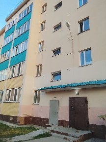 Трех комнатная квартира не доро возможно обмен с придоплатой пакупатил