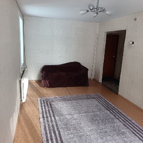 Продам 1 ком улутшенную квартиру