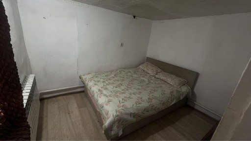Үй сатылады сахзавотта 15 соттык үйдің аумагы