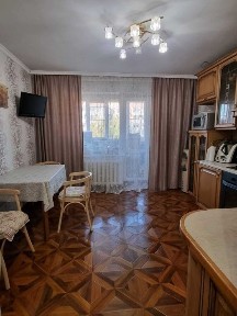 Продам большую 3-х комнатную квартиру в 20мкр