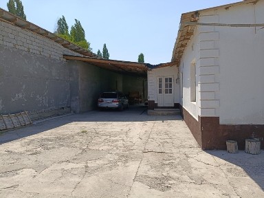 Акбулак Магазин Пирназар ата паваротындагы көшеде